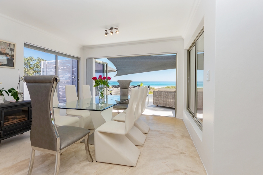 5 Bedroom Property for Sale in Golden Mile Western Cape